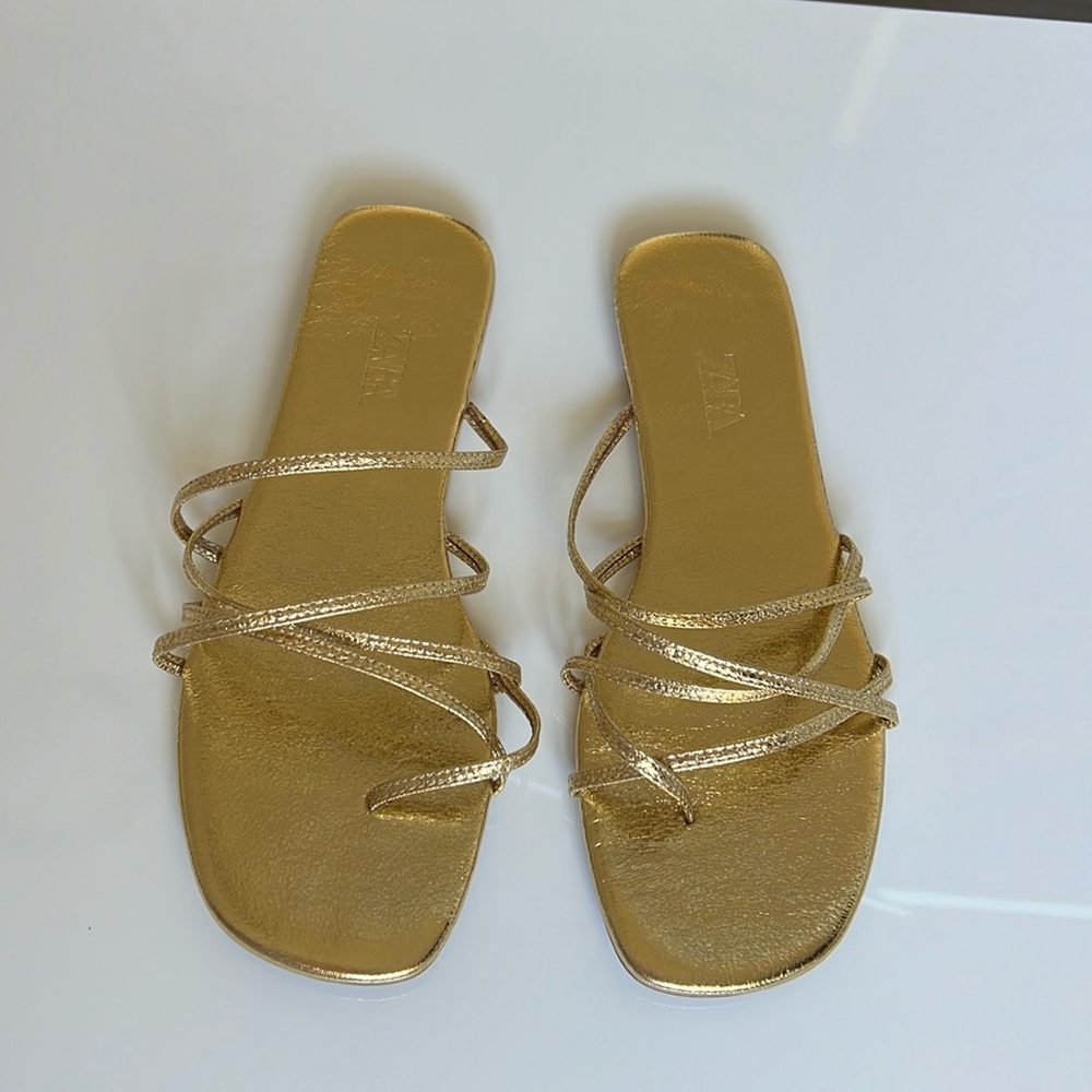 ZARA GOLD STRAPPY FLAT SANDALS